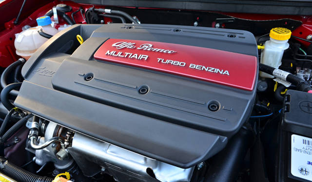 <strong>Alfa Romeo Giulietta｜アルファ ロメオ ジュリエッタ</strong>　