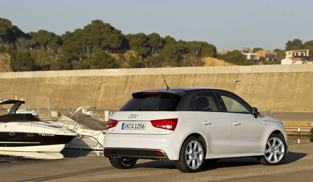 <strong>AUDI A1｜アウディ A1</strong>　