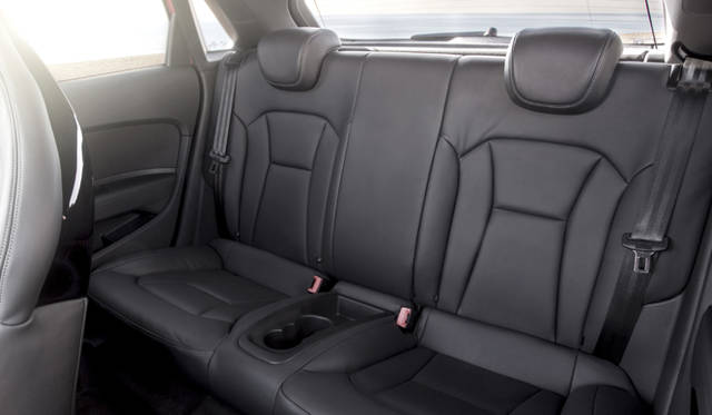 <strong>AUDI A1｜アウディ A1</strong>　