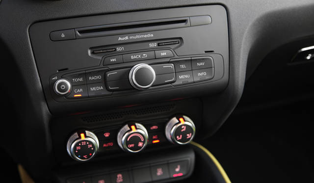 <strong>AUDI A1｜アウディ A1</strong>　