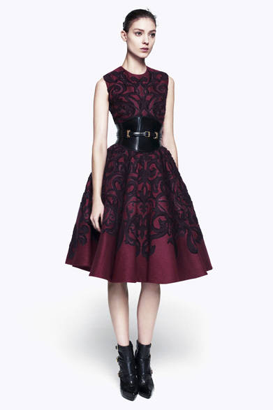 <strong>ALEXANDER McQUEEN｜アレキサンダー・マックイーン</strong>　2012-13年秋冬プレコレクション速報