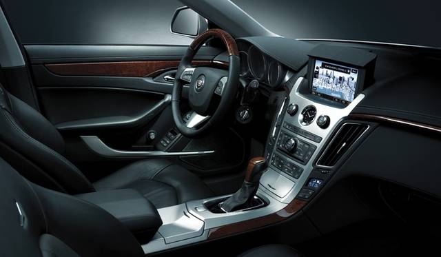 <strong>Cadillac CTS Coupe｜キャディラックCTSクーペ</strong>（本国仕様）