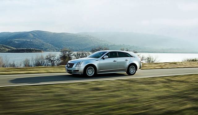 <strong>Cadillac CTS SportsWagon｜キャディラックCTSスポーツワゴン</strong>（本国仕様）