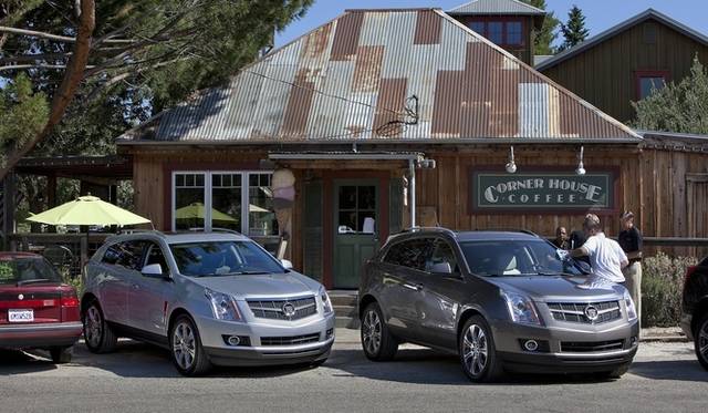 <strong>Cadillac SRX Crossover｜キャディラックSRXクロスオーバー</strong>（本国仕様）