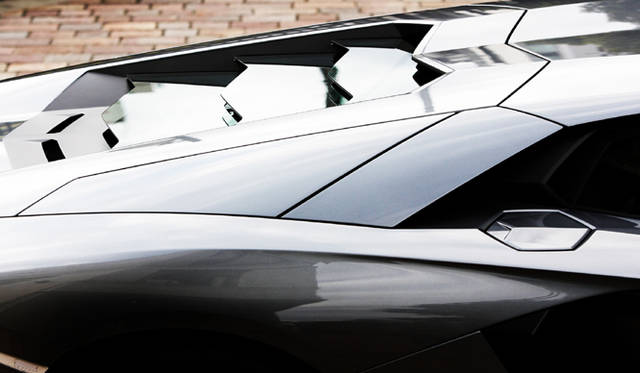 <strong>Lamborghini Aventador LP700-4｜ランボルギーニ アヴェンタドール LP700-4</strong>　