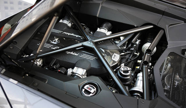 <strong>Lamborghini Aventador LP700-4｜ランボルギーニ アヴェンタドール LP700-4</strong>　