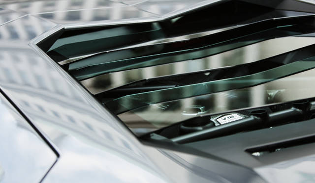 <strong>Lamborghini Aventador LP700-4｜ランボルギーニ アヴェンタドール LP700-4</strong>　