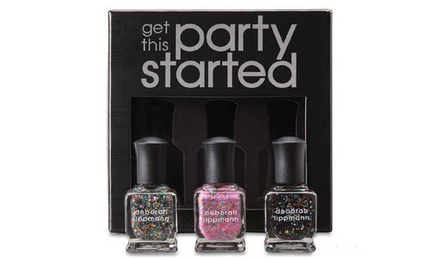 <strong>RESTIR｜リステア</strong>　リステア限定キット「Get This Party Started」は、ブランドの人気ナンバーワンネイル「ハッピーバースデイ」をふくむ、3色のグリッターカラーがひとつになったお得な限定セット。全米では発売と同時に完売した、その名のとおりパーティのためのスペシャルアイテム。8400円