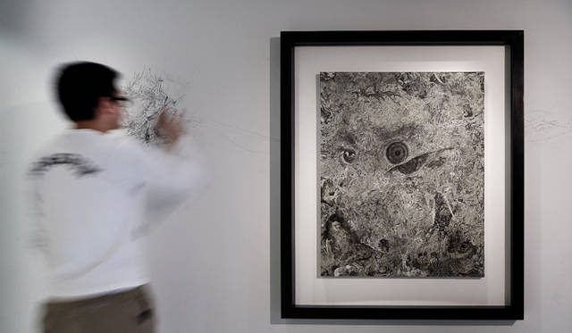 <strong>COSMIC TRAVELERS -Toward the Unknown(コズミック・トラベラーズ － 未知への旅)</strong>　佐藤允『予兆』（2012年）