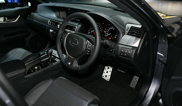 <strong>LEXUS GS450h｜レクサス GS450h</strong>