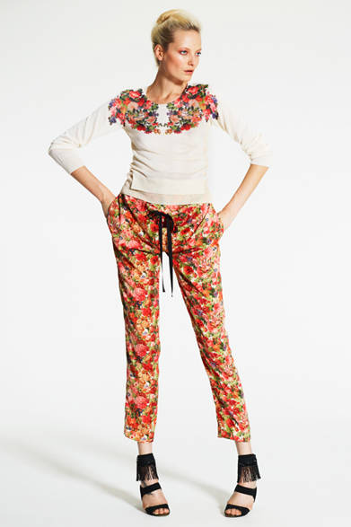 <strong>AMBELL｜アンベル</strong>　2012年春夏ウィメンズコレクション<br /><br /><#IMAGELINK_EX_(auto)_(CT_2_25201_79)_(http://rumors.jp/ambell/list.html?af=opn02_120220)_(_blank)_(rumors｜通販サイトへ)#>