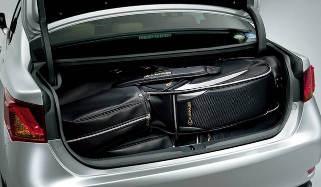 <strong>LEXUS GS｜レクサスGS</strong>