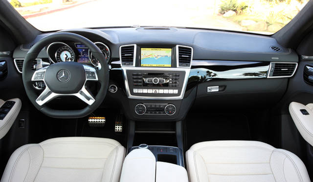 <strong>Mercedes-Benz ML63AMG｜メルセデス・ベンツ ML63AMG</strong>　