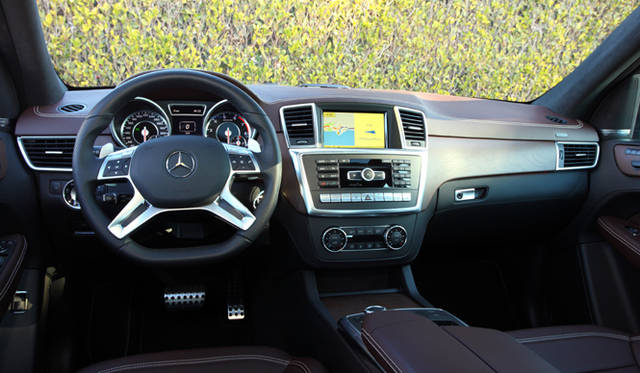 <strong>Mercedes-Benz ML63AMG｜メルセデス・ベンツ ML63AMG</strong>　