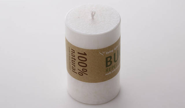 <strong>LIVING LIGHT｜リビングライト</strong>　「Bug Repellent Granite Small（バグリペラント・グラナイト・スモール）」2400円、「Bug Repellent Granite Medium（バグリペラント・グラナイト・ミディアム）」2900円