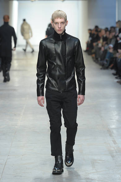 <strong>CoSTUME NATIONAL｜コスチューム ナショナル</strong>