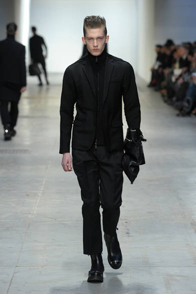 <strong>CoSTUME NATIONAL｜コスチューム ナショナル</strong>