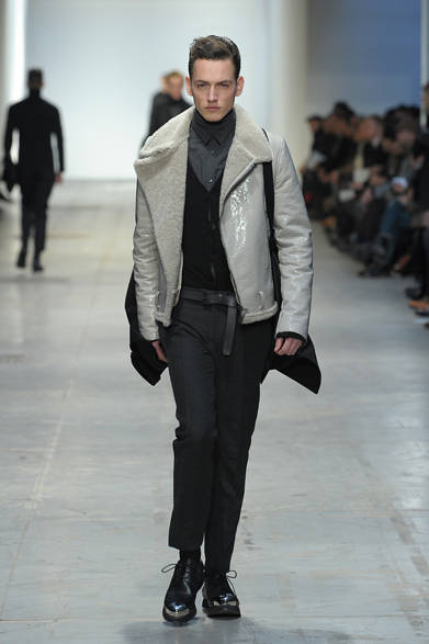 <strong>CoSTUME NATIONAL｜コスチューム ナショナル</strong>