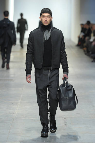 <strong>CoSTUME NATIONAL｜コスチューム ナショナル</strong>