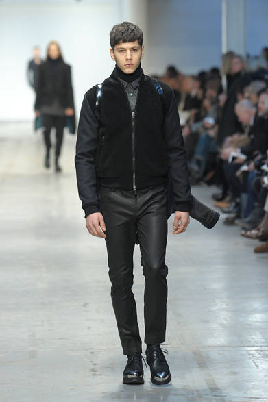 <strong>CoSTUME NATIONAL｜コスチューム ナショナル</strong>