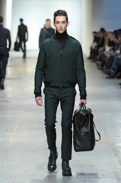 <strong>CoSTUME NATIONAL｜コスチューム ナショナル</strong>