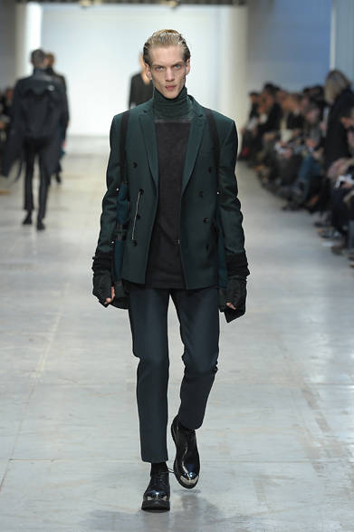 <strong>CoSTUME NATIONAL｜コスチューム ナショナル</strong>