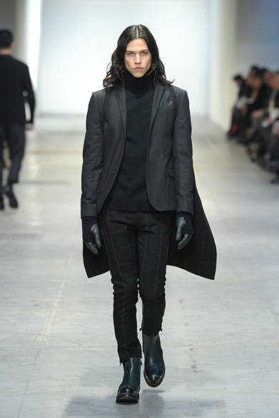 <strong>CoSTUME NATIONAL｜コスチューム ナショナル</strong>