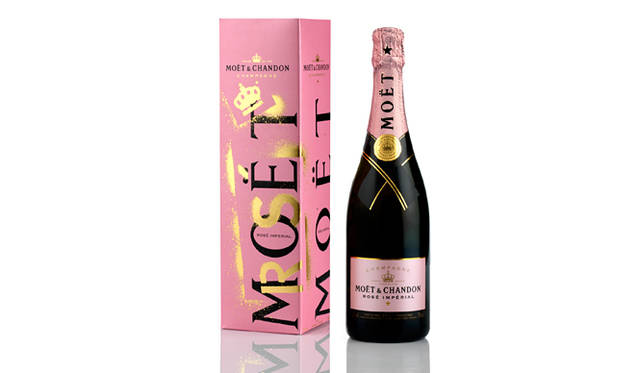 <strong>MOËT&CHANDON｜モエ・エ・シャンドン</strong>　『モエ・エ・シャンドン ロゼ アンペリアル グラフィティ ラブ』7140円（750ml）