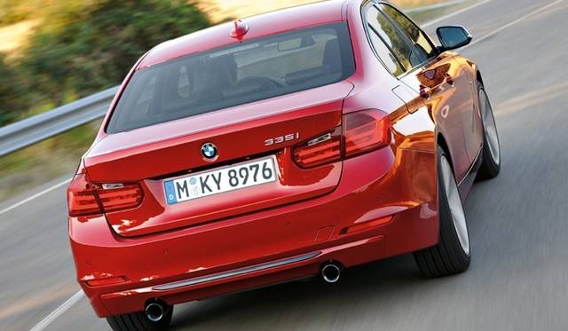 <strong>BMW 3 series｜ビー・エム・ダブリュー 3シリーズ</strong>　スポーツライン（本国仕様）