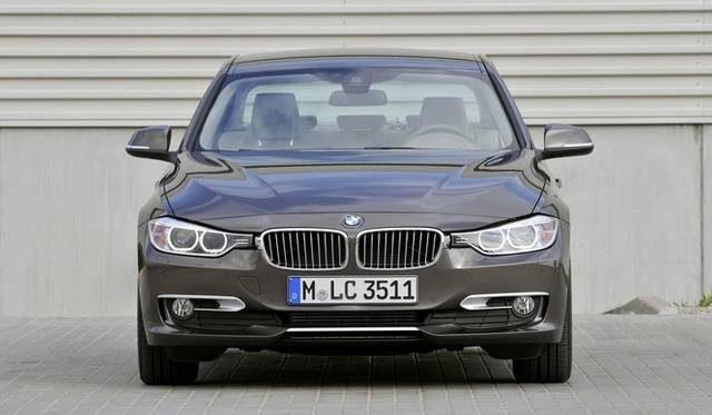 <strong>BMW 3 series｜ビー・エム・ダブリュー 3シリーズ</strong>　モダンライン（本国仕様）