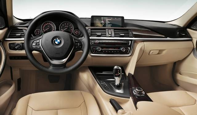 <strong>BMW 3 series｜ビー・エム・ダブリュー 3シリーズ</strong>　ラグジュアリーライン（本国仕様）