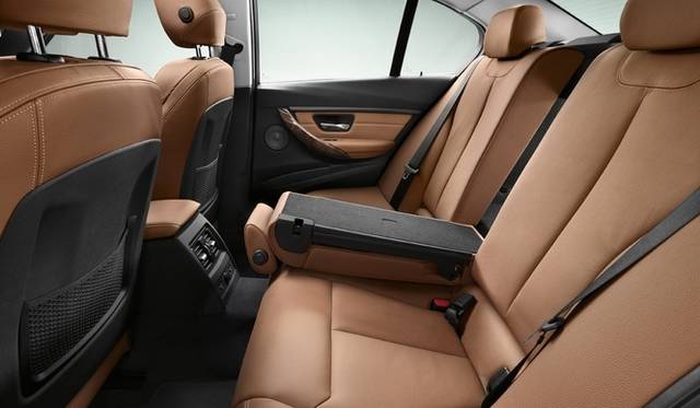 <strong>BMW 3 series｜ビー・エム・ダブリュー 3シリーズ</strong>　ラグジュアリーライン（本国仕様）