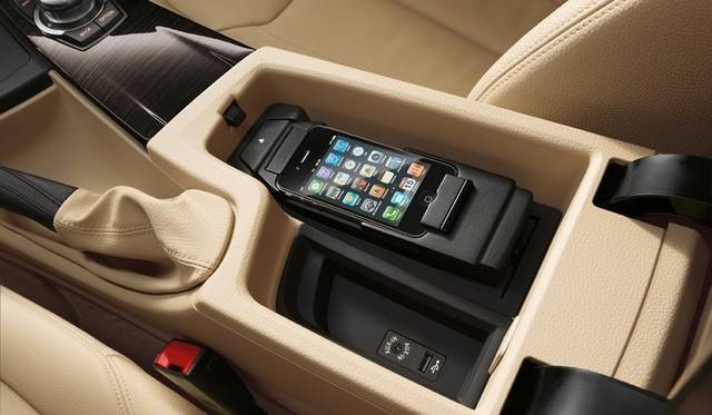 <strong>BMW 3 series｜ビー・エム・ダブリュー 3シリーズ</strong>（本国仕様）