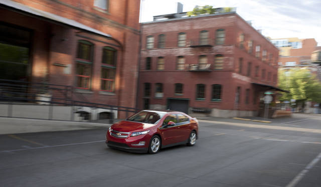 <strong>Chevrolet VOLT｜シボレー ボルト</strong>　