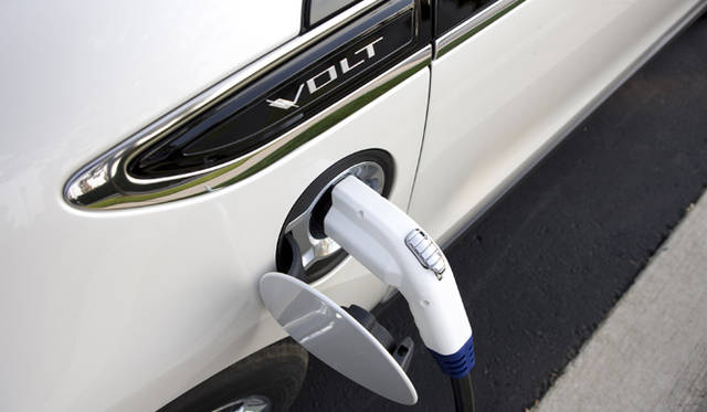 <strong>Chevrolet VOLT｜シボレー ボルト</strong>　