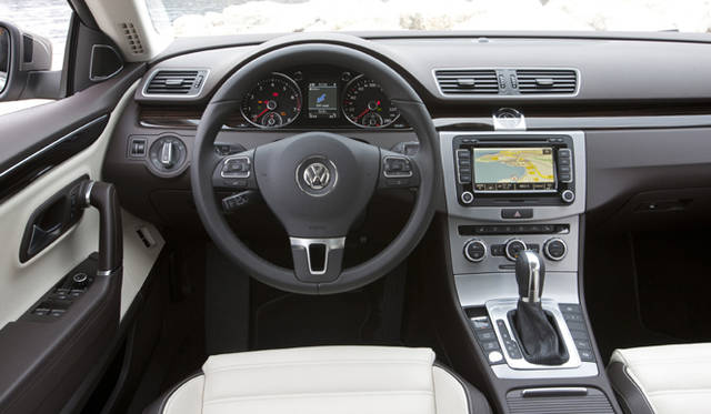 <strong>Volkswagen CC｜フォルクスワーゲン CC</strong>