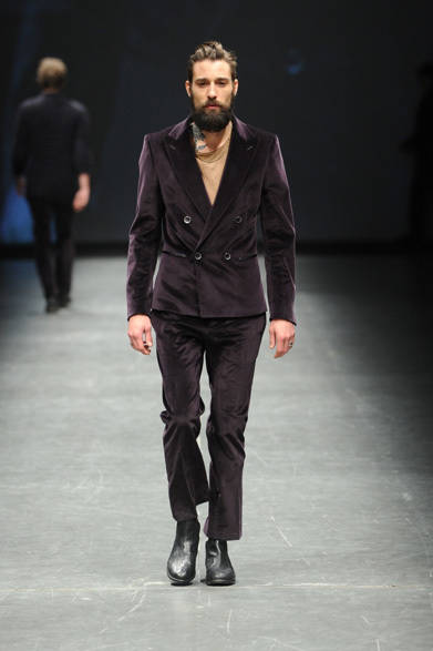 <strong>DIESEL BLACK GOLD｜ディーゼル ブラック ゴールド</strong>　2012-13秋冬メンズコレクション