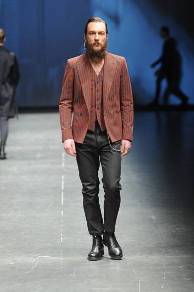 <strong>DIESEL BLACK GOLD｜ディーゼル ブラック ゴールド</strong>　2012-13秋冬メンズコレクション