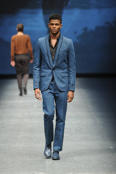 <strong>DIESEL BLACK GOLD｜ディーゼル ブラック ゴールド</strong>　2012-13秋冬メンズコレクション