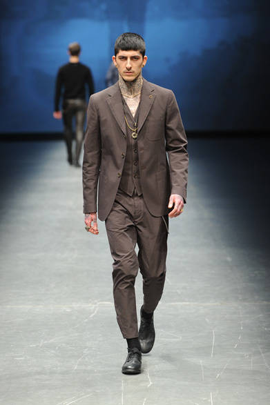 <strong>DIESEL BLACK GOLD｜ディーゼル ブラック ゴールド</strong>　2012-13秋冬メンズコレクション