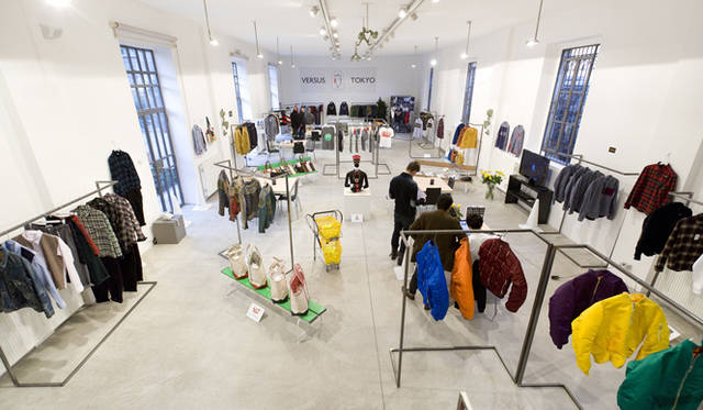 <strong>TOKYO FASHION WEEK in ITALY</strong>　受注会　02