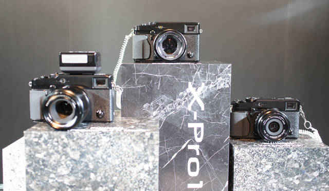 <strong>FUJIFILM X-Pro1｜フルサイズ機に匹敵する“プレミアムカメラ”</strong>　