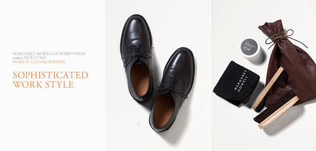 　2012春夏メンズコレクション　右／シューズ8万2950円（マーガレット・ハウエル）、左／シューケアセット1万500円（マーガレット・ハウエル）
