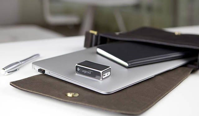 <strong>Logicool｜ロジクール</strong>　超小型ワイヤレスマウス「ロジクール キューブ」