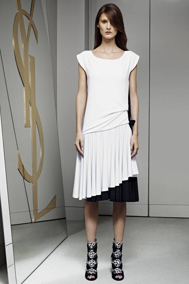 <strong>YVES SAINT LAURENT｜イヴ・サンローラン</strong>　2012-13年秋冬プレコレクション速報