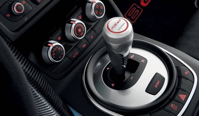 <strong>Audi R8 GT Spyder｜アウディR8 GTスパイダー</strong>