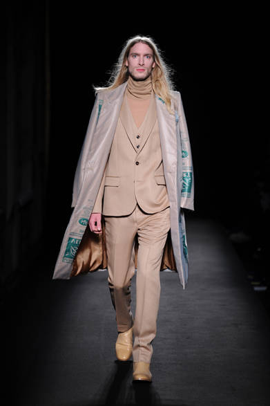 <strong>MAISON MARTIN MARGIELA｜メゾン マルタン マルジェラ</strong>　