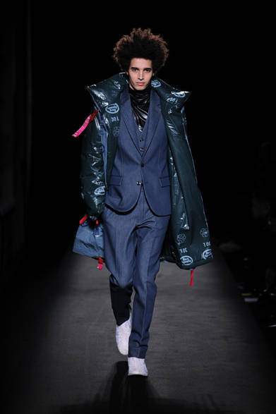 <strong>MAISON MARTIN MARGIELA｜メゾン マルタン マルジェラ</strong>　