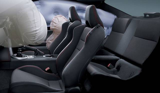 <strong>スバルBRZ｜Subaru BRZ</strong>