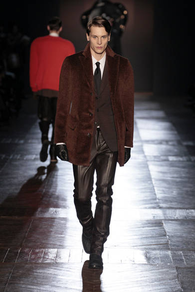 <strong>Viktor & Rolf｜ヴィクター&ロルフ</strong>　